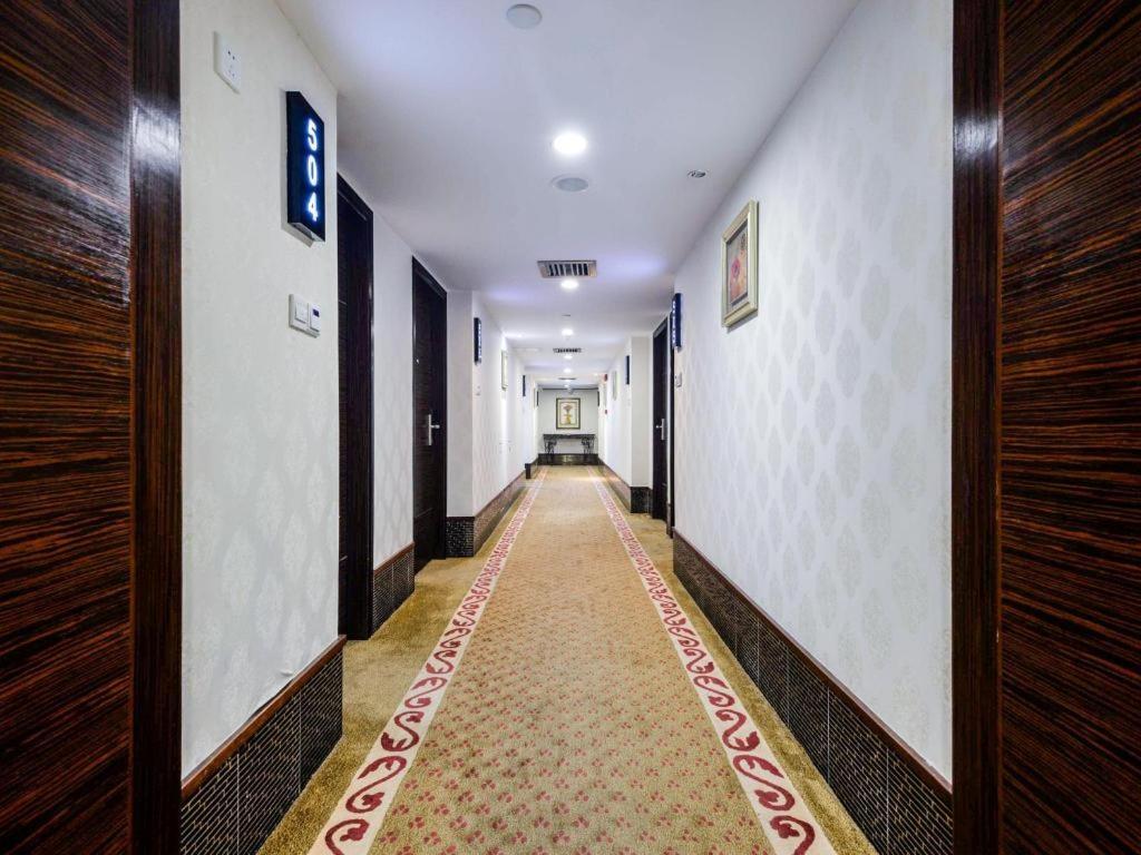 New World Hotel Guangzhou Exterior photo