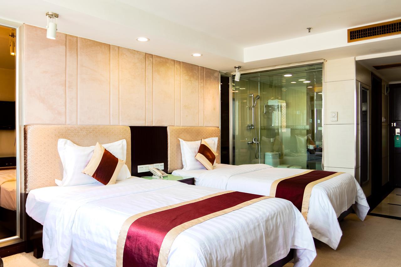 New World Hotel Guangzhou Exterior photo